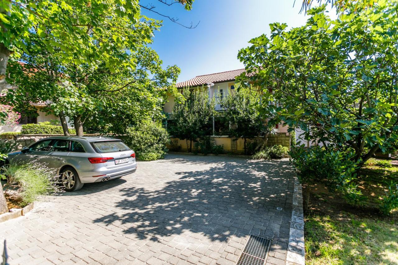 Apartment Marko Kornić Buitenkant foto
