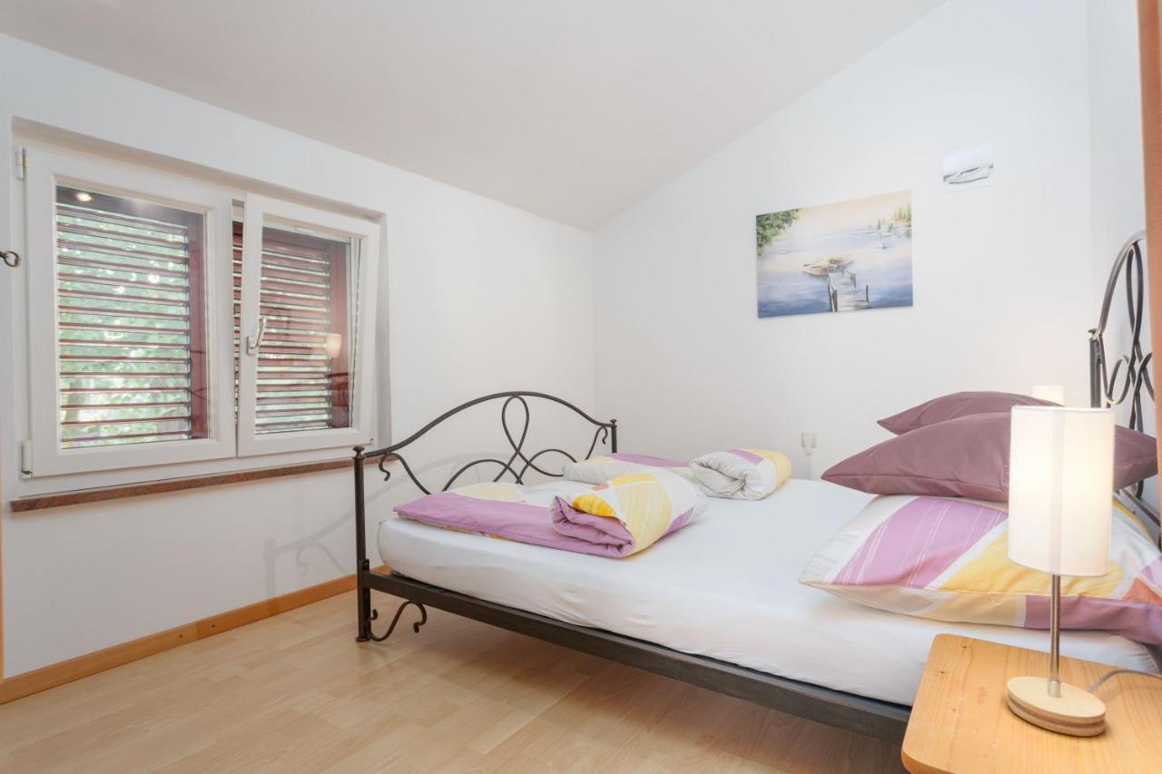Apartment Marko Kornić Buitenkant foto