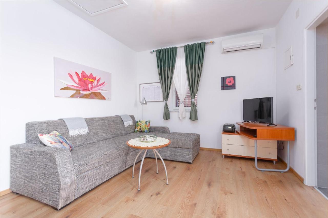 Apartment Marko Kornić Buitenkant foto
